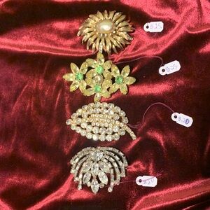 Elegant Gold and Green Floral Brooch Set